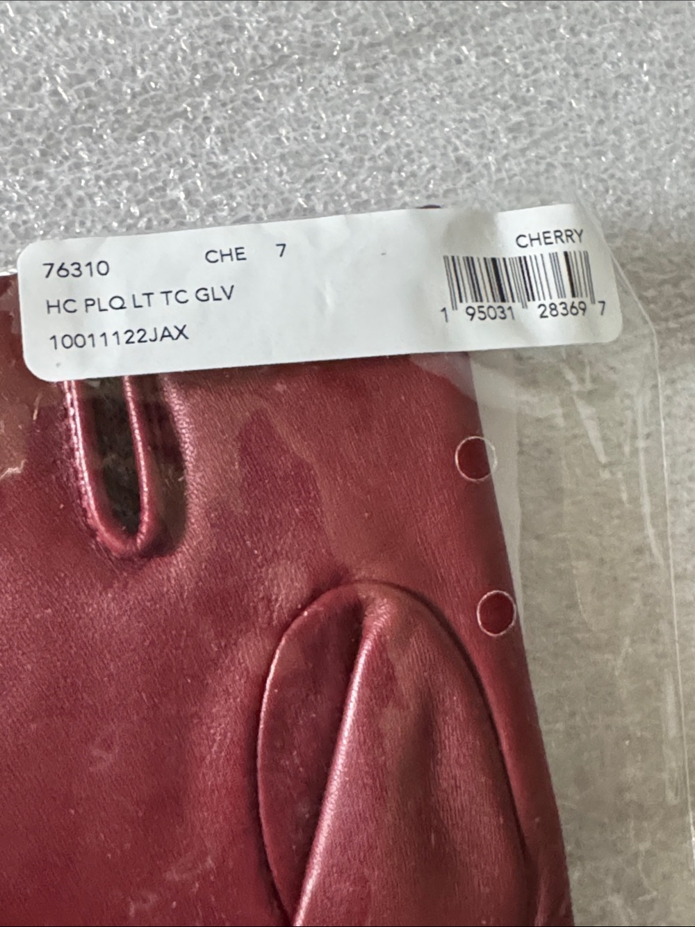 NWT Cherry Tech Coach Leather Touchscreen Gloves with Signature Charm - Picture 13 of 16